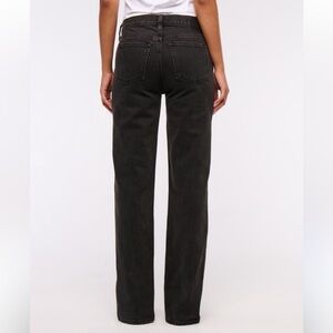 Abercrombie & Fitch Mid Rise 90s Straight Jean size 28 curve